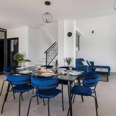 House With Pool Vakantiehuis