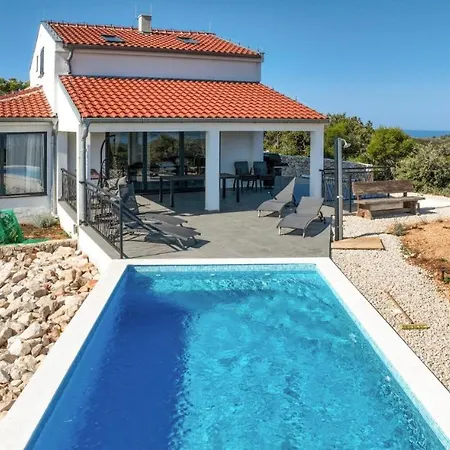 House With Pool Holiday home Zman